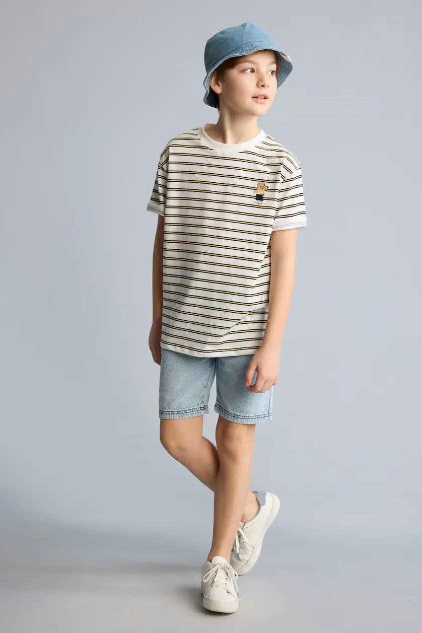 Line shirt